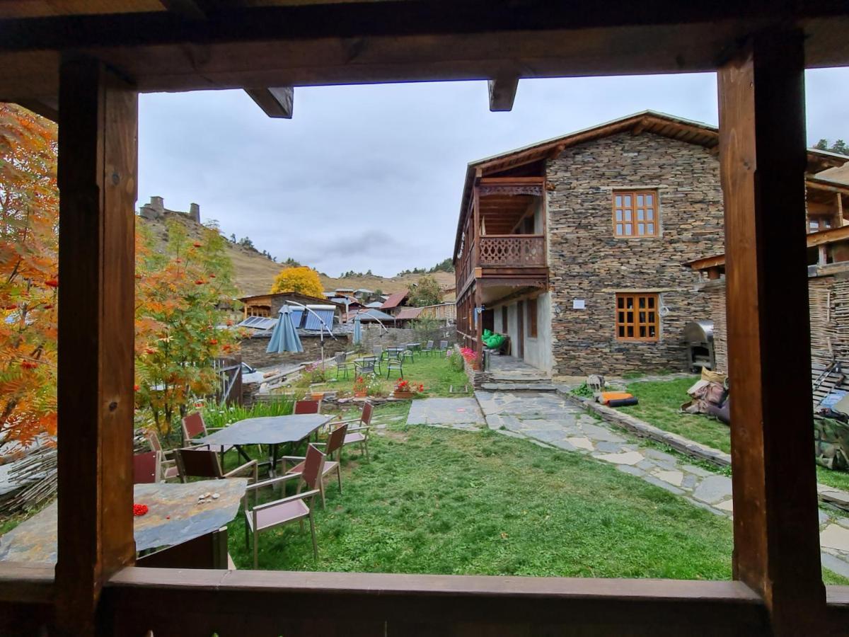 Guest House Shina Omalo Екстер'єр фото