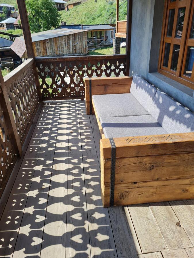 Guest House Shina Omalo Екстер'єр фото