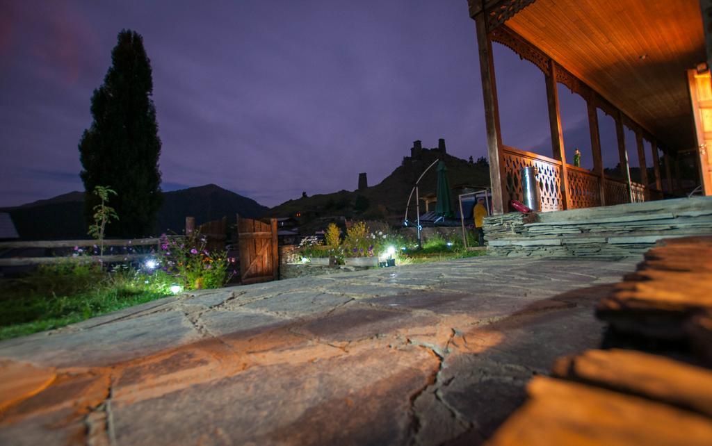 Guest House Shina Omalo Екстер'єр фото