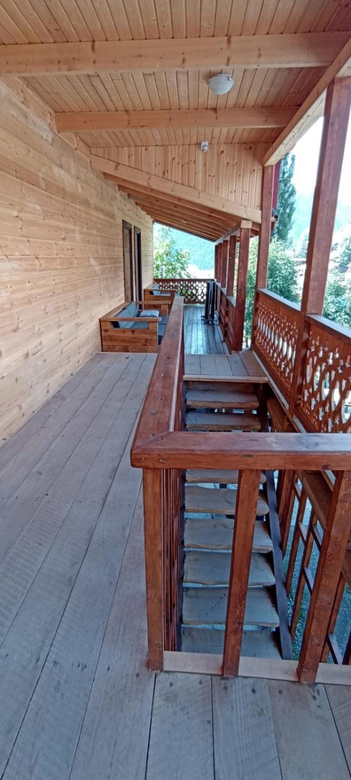 Guest House Shina Omalo Екстер'єр фото