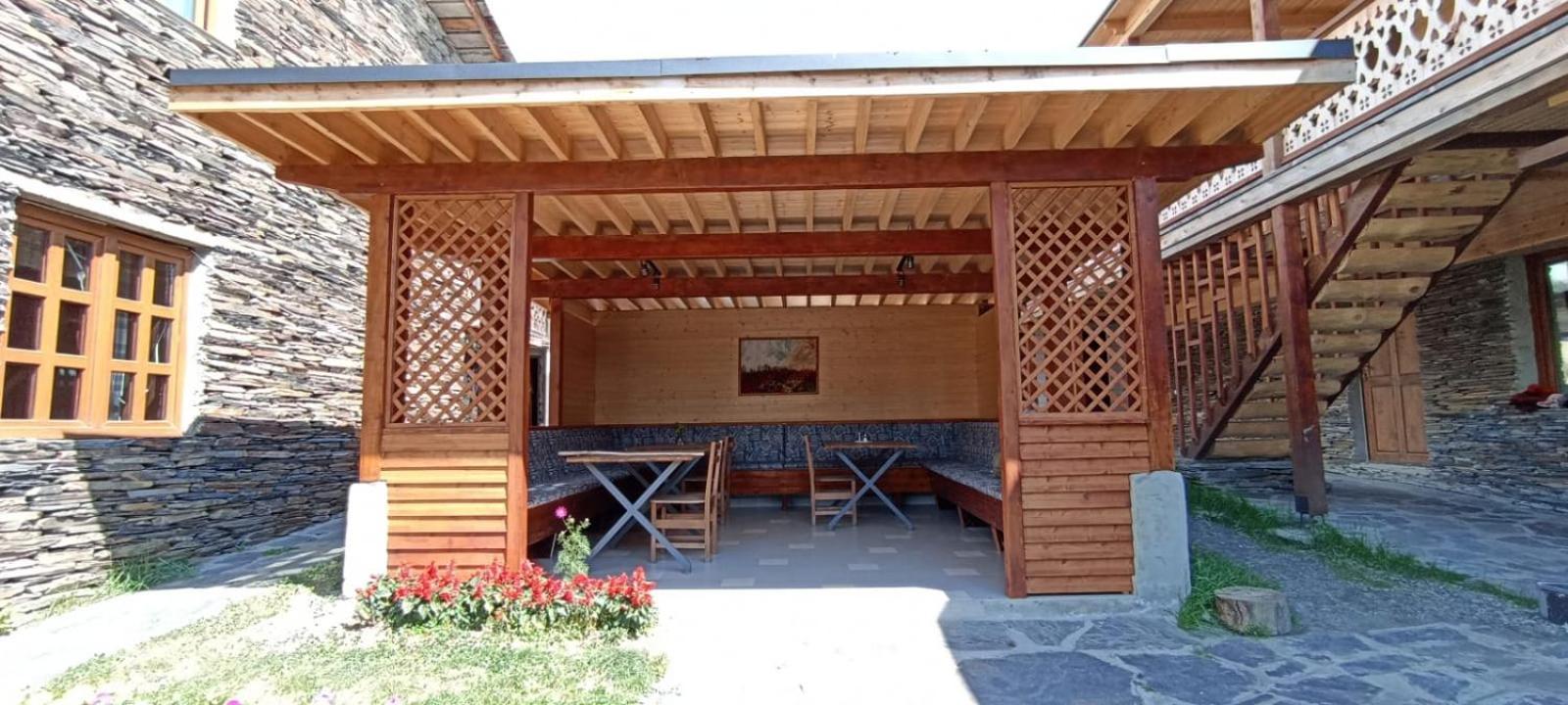 Guest House Shina Omalo Екстер'єр фото